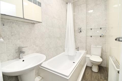 2 bedroom apartment to rent, Lansdowne Street, Hove
