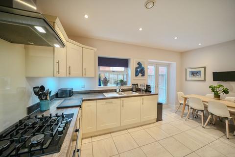 3 bedroom terraced house for sale, Randall Crescent, Cromer, NR27