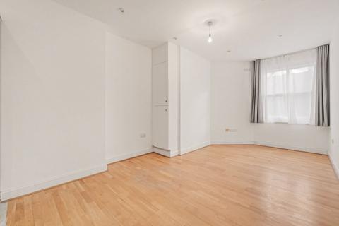 undefined, Alkham Road, London, N16
