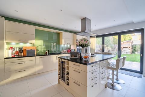 5 bedroom detached house for sale, Sidney Road, Walton On Thames, Surrey, KT12