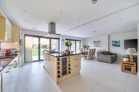 5 bedroom detached house for sale, Sidney Road, Walton On Thames, Surrey, KT12