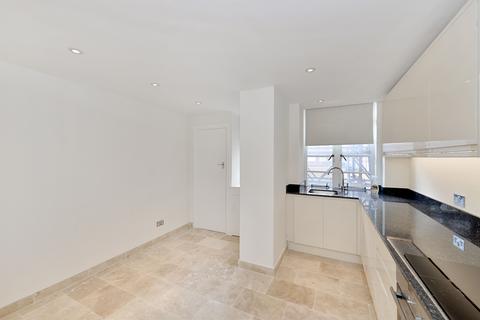 3 bedroom flat to rent, Balham High Road, London SW17