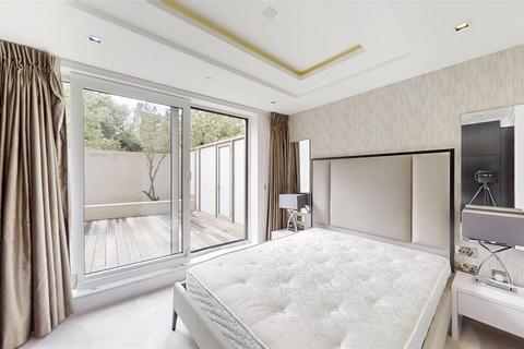 2 bedroom apartment to rent, Wolfe House, 375 Kensington High Street, London