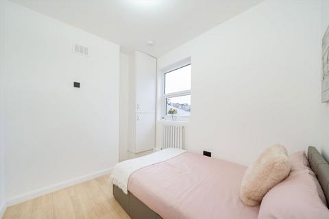 2 bedroom flat for sale, Ranelagh Road, London NW10