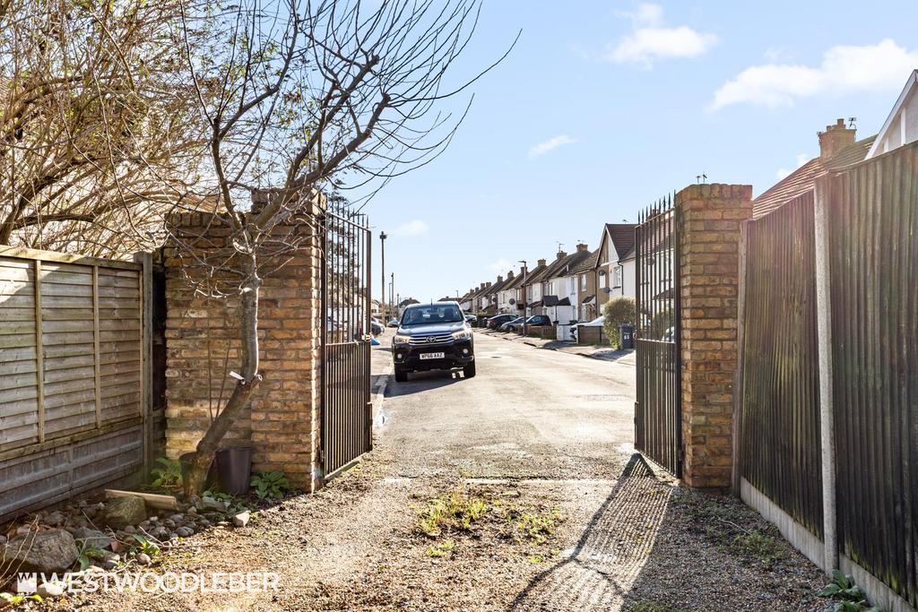Whitley Road 23.jpg