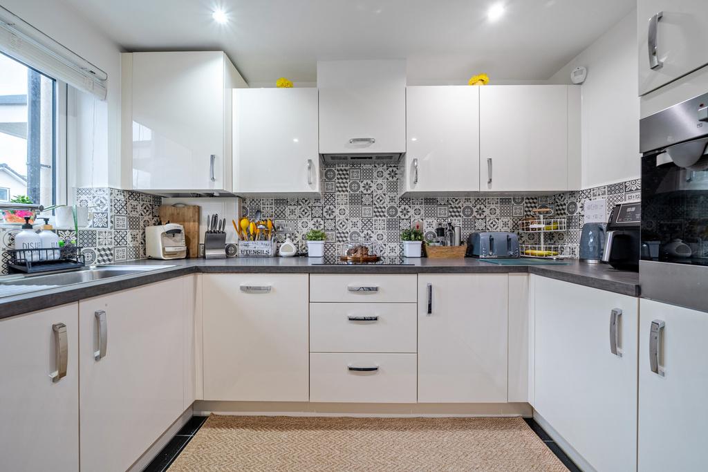 1406488 14 698086...