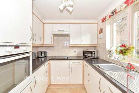 1 bedroom ground floor flat for sale, Springwell, Havant, Hampshire