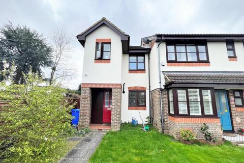 undefined, Gregory Close, Woking GU21