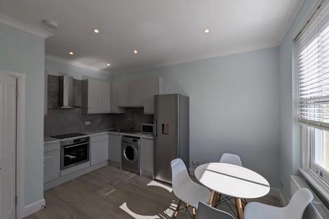 2 bedroom flat to rent, Cambridge Gardens, Ladbroke Grove, London, W10