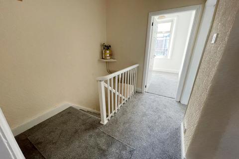 3 bedroom apartment to rent, Chichester Road, South Shields, Tyne And Wear, NE33
