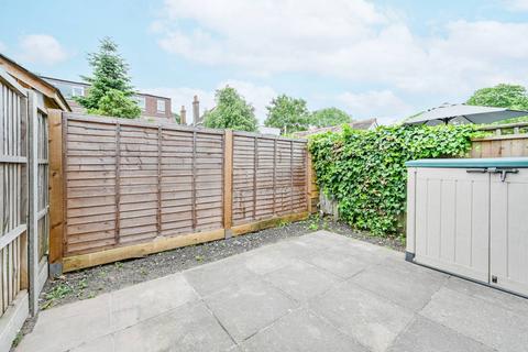 2 bedroom flat to rent, Gunnersbury Lane, Gunnersbury, London, W3