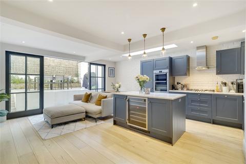 2 bedroom apartment for sale, Ilminster Gardens, SW11