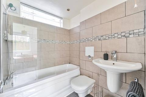 2 bedroom flat to rent, Dinerman Court, St John's Wood, London, NW8