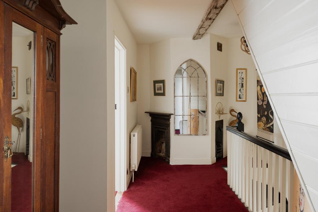 325973 - 10a Market St, Harwich-5.jpg