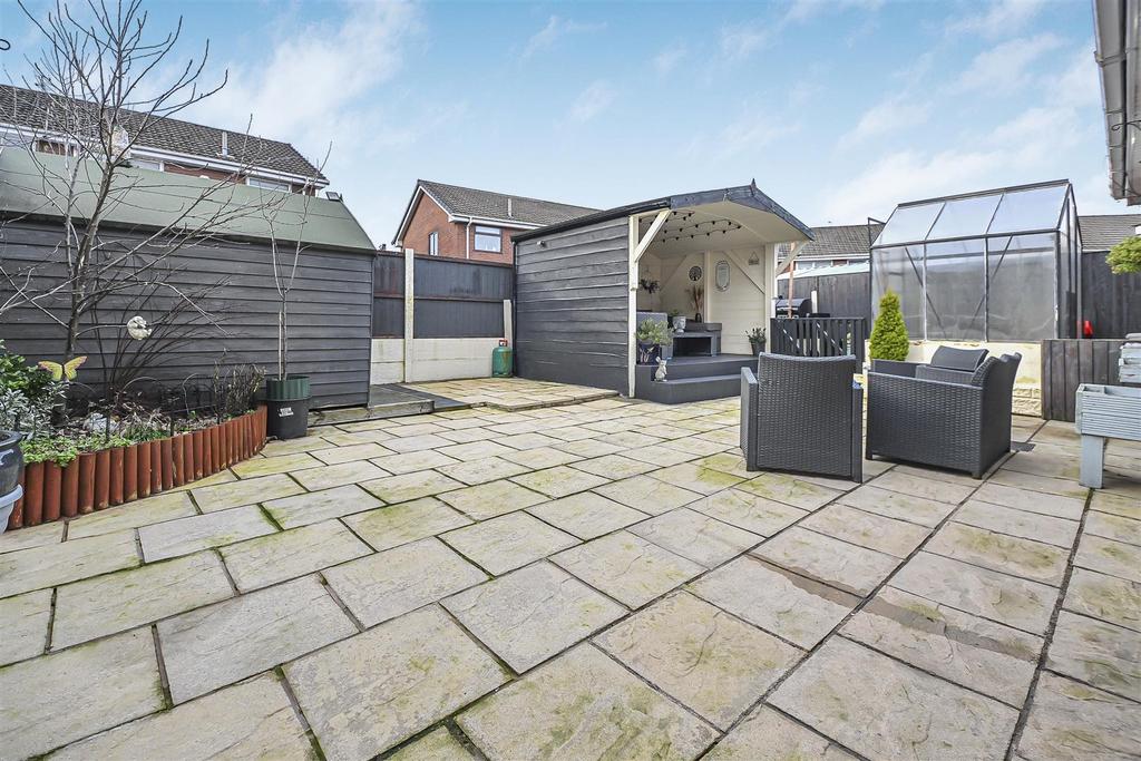 11 Midland Close Garden (2).jpg