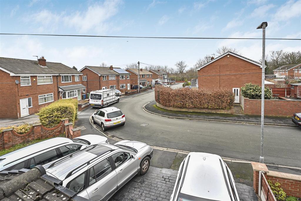 11 Midland Close View to Front.jpg