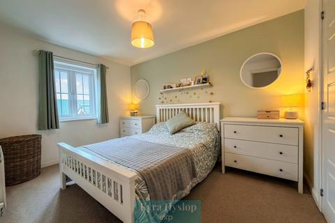 3 bedroom semi-detached house for sale, Whitaker Close, Exeter EX1