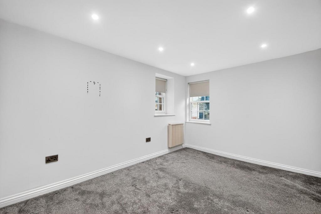 Flat5b-5royalparade-12.jpg