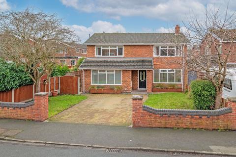 4 bedroom detached house for sale, Station Road, Penketh, WA5