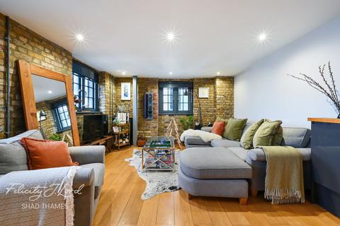 2 bedroom apartment for sale, Tempus Wharf, 33 Bermondsey Wall West, SE16