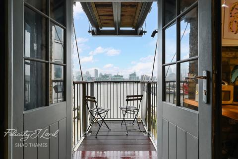 2 bedroom apartment for sale, Tempus Wharf, 33 Bermondsey Wall West, SE16