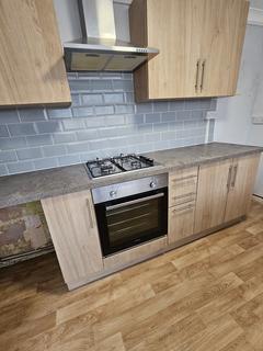 3 bedroom end of terrace house to rent, Nelson Street, Aberdare CF44