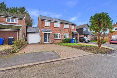 Kensington Close, Towcester, NN12