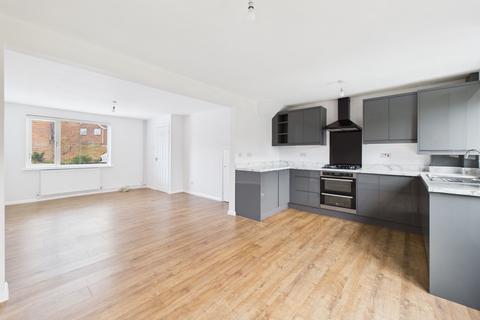 undefined, Kensington Close, Towcester, NN12