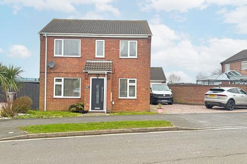 3 bedroom detached house for sale, Richmond Drive, Skegness, Lincolnshire, PE25 3SF
