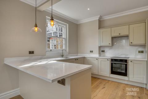 undefined, Grovelands Road, London, N13