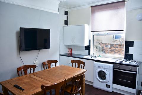 undefined, Delph Mount, Leeds LS6