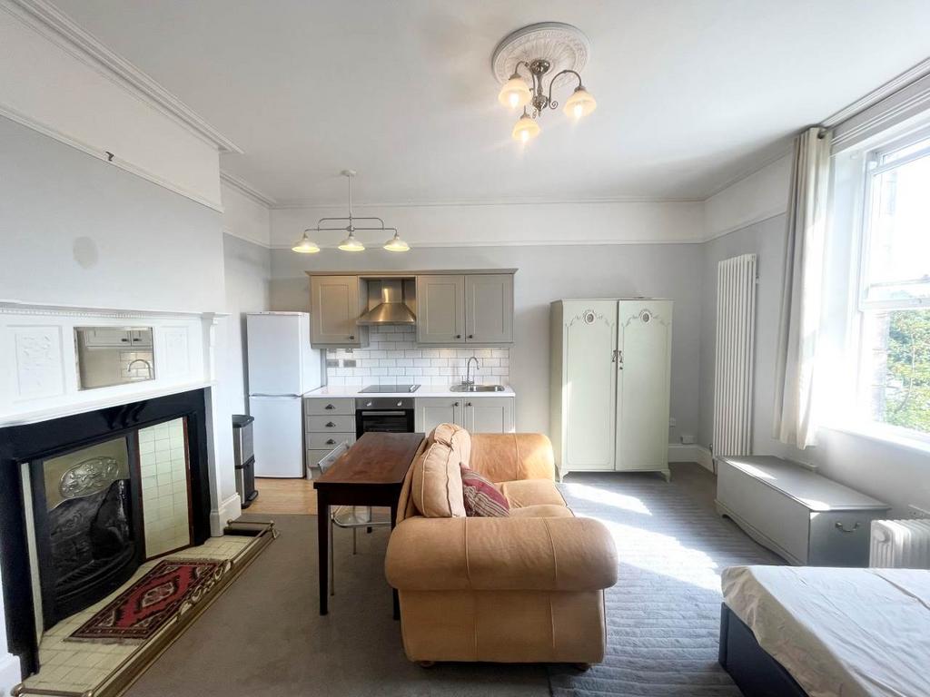 Flat 6 (4)