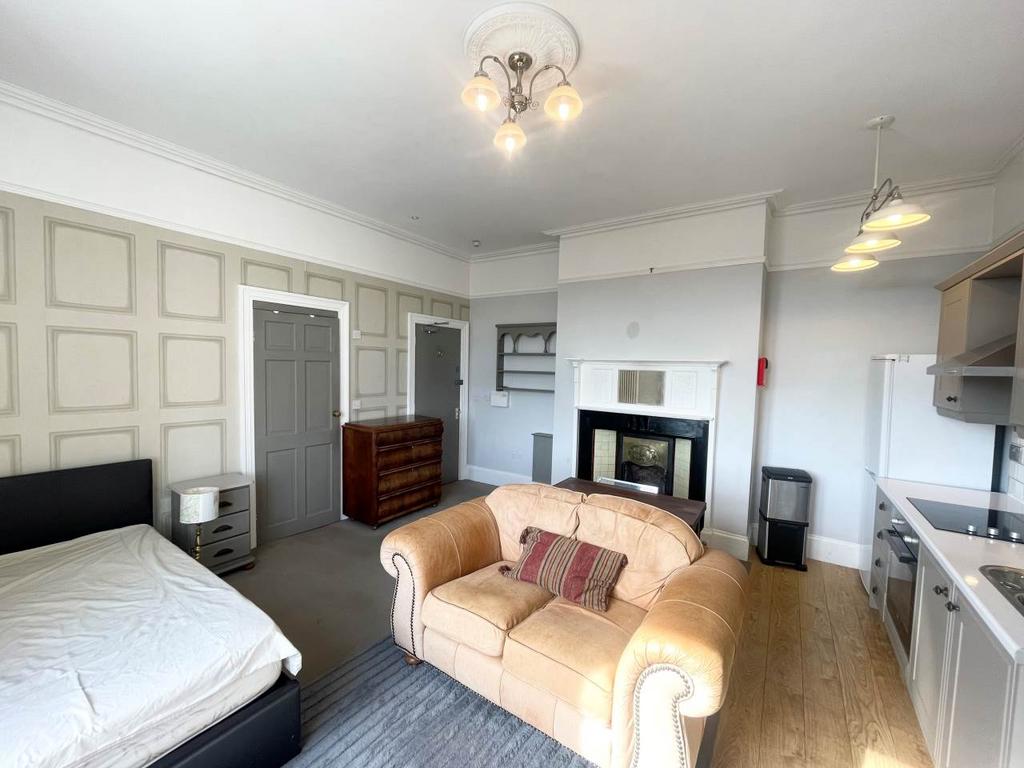 Flat 6 (5)