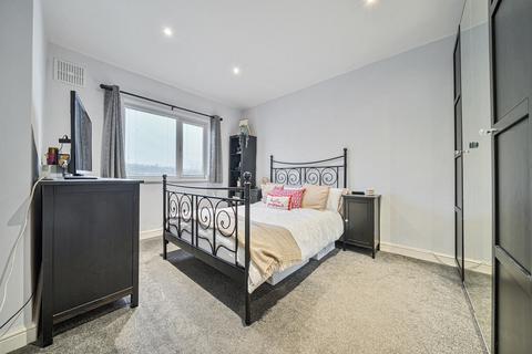 3 bedroom apartment for sale, Long Lane, Bexleyheath