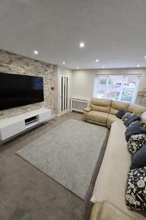 3 bedroom semi-detached house to rent, Lillibrooke Crescent, Maidenhead, SL6 3XG