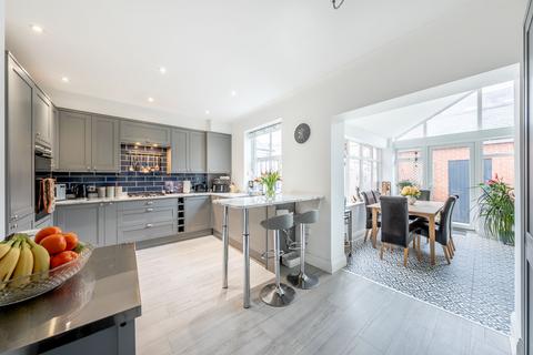 5 bedroom terraced house for sale, St. Marks Avenue, Harrogate, HG2