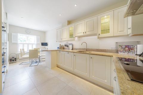 2 bedroom detached house for sale, Crompton Hall, South Park, Gerrards Cross, Buckinghamshire