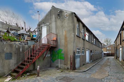 undefined, Belfast Road, London