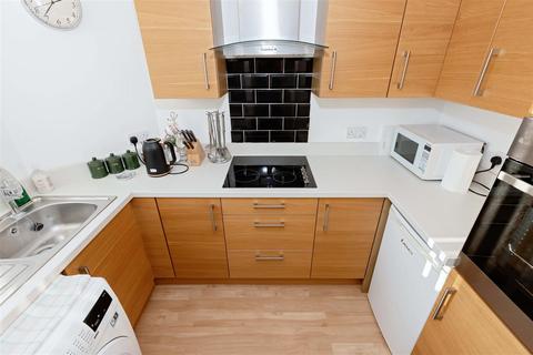 1 bedroom flat for sale, Salvington Road, Worthing