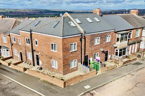 2 bedroom apartment to rent, Deckham Terrace, Deckham, Gateshead