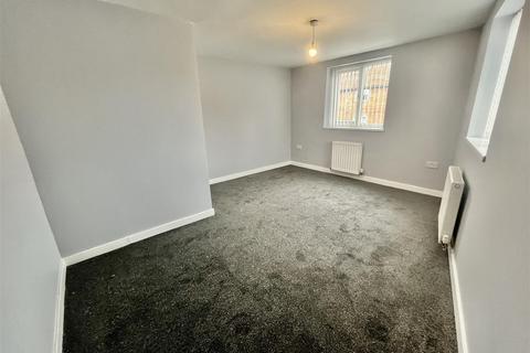 2 bedroom apartment to rent, Deckham Terrace, Deckham, Gateshead