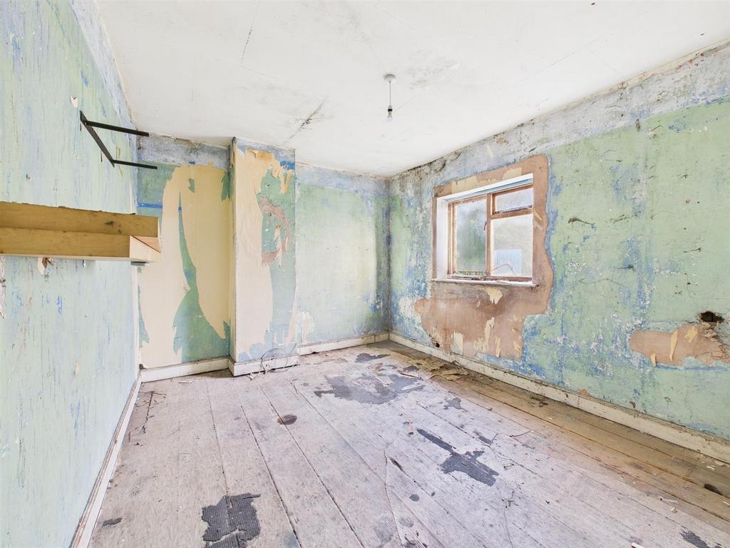 Bedroom: