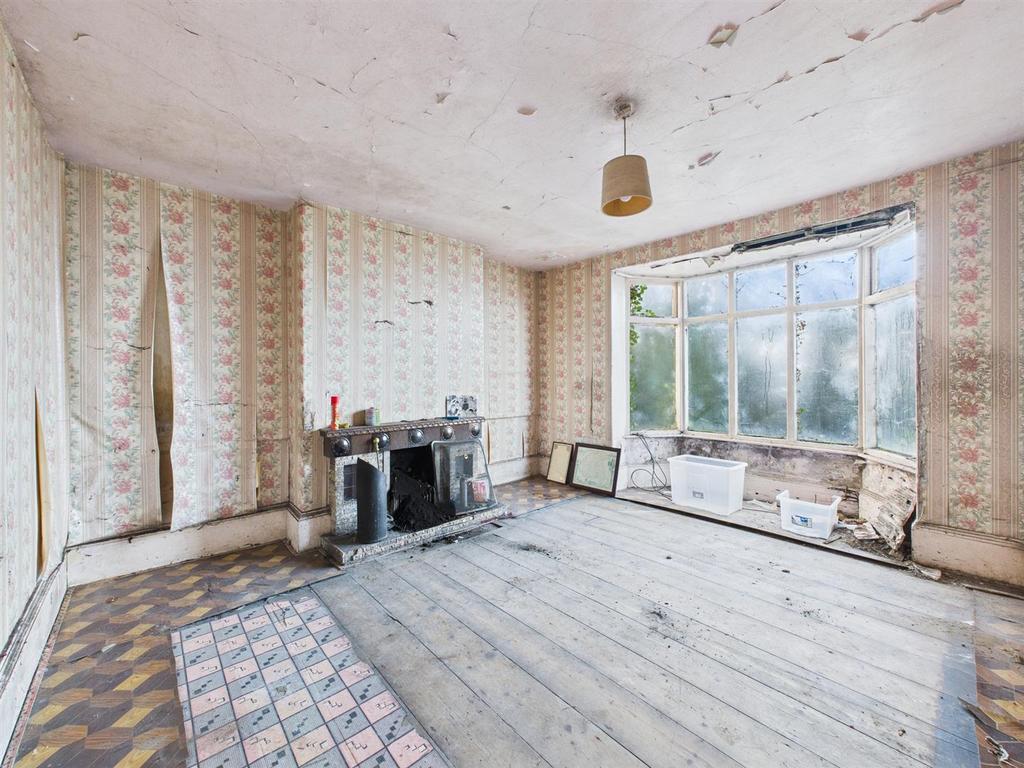 Sitting Room: