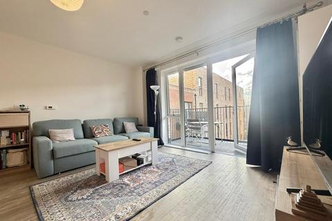 1 bedroom flat to rent, Davies House, 12 Vousden Grove, Woolwich, London SE28