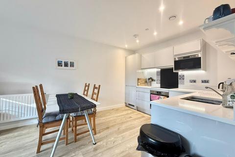 1 bedroom flat to rent, Davies House, 12 Vousden Grove, Woolwich, London SE28