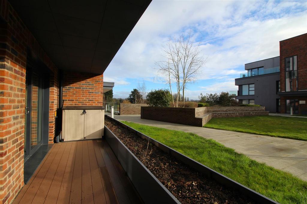Outside 1.JPG