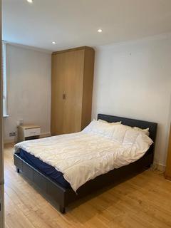 2 bedroom flat to rent, Parliament Hill, London NW3