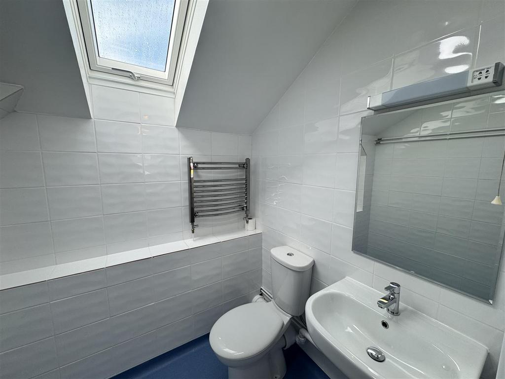 Wet room (3).JPG