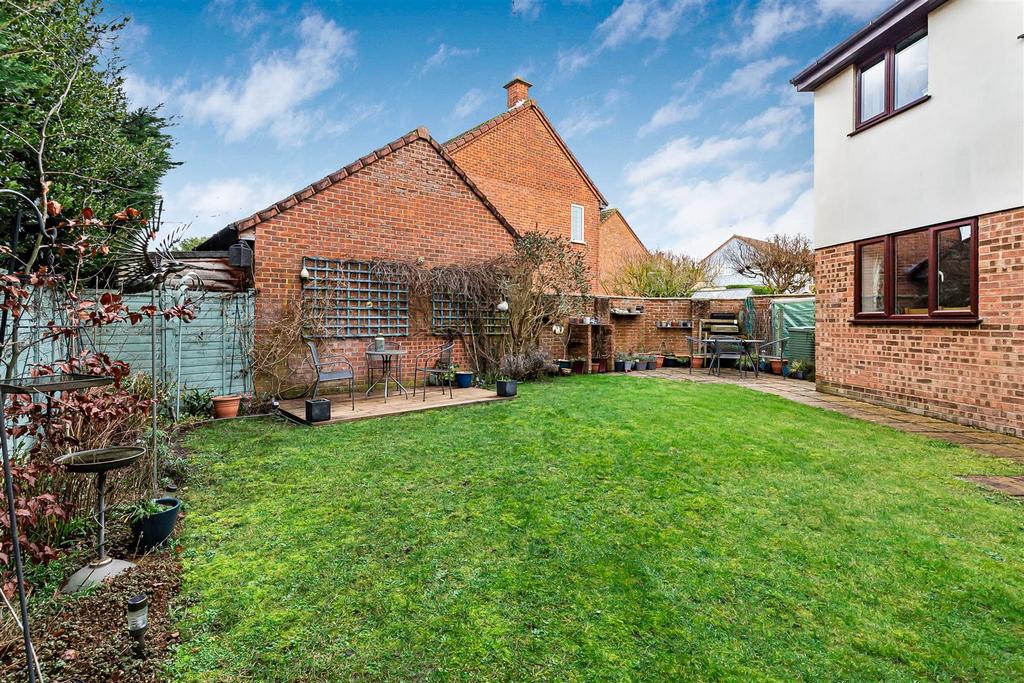 3 72045.jpg