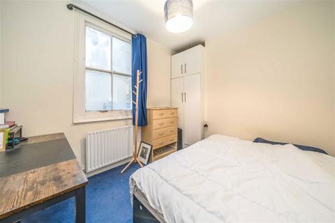 2 bedroom flat for sale, Saltoun Road, London SW2